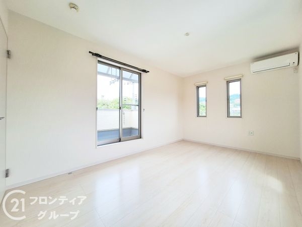 生駒市小平尾町の中古一戸建て
