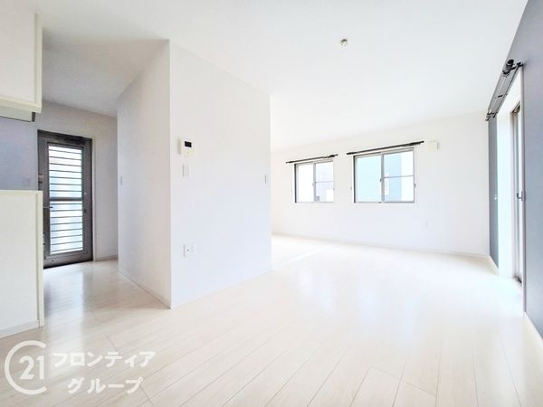 生駒市小平尾町の中古一戸建て
