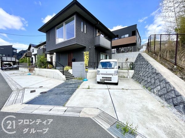 奈良市宝来町の中古一戸建て