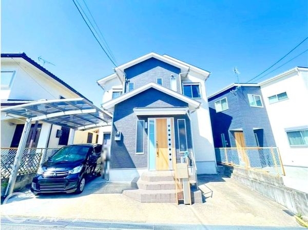 生駒郡平群町竜田川３丁目　中古一戸建て