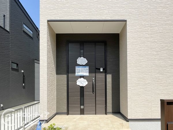 香芝市磯壁５丁目　新築一戸建て　2号棟