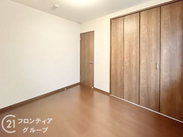 香芝市磯壁５丁目　新築一戸建て　4号棟