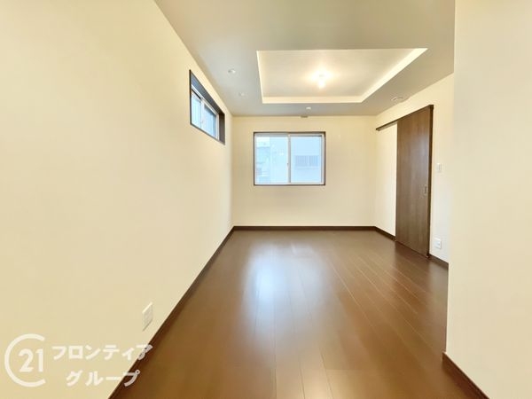香芝市磯壁５丁目　新築一戸建て　4号棟