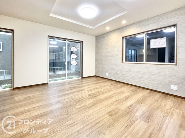 香芝市磯壁５丁目　新築一戸建て　4号棟