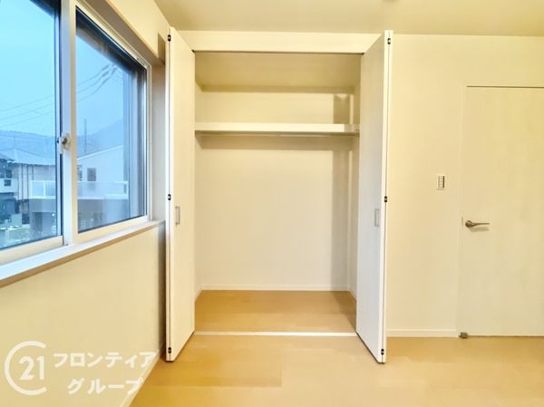 香芝市磯壁５丁目　新築一戸建て　5号棟