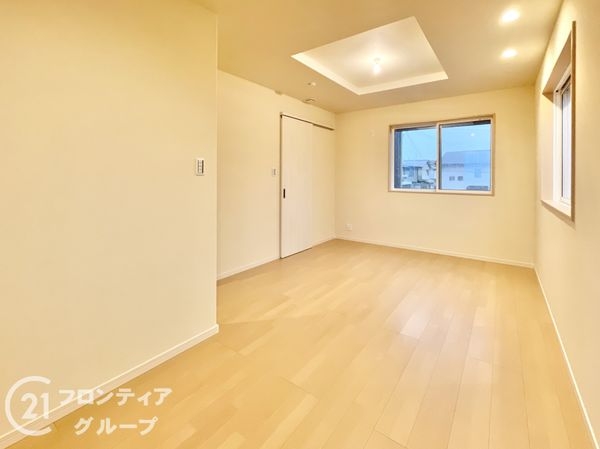 香芝市磯壁５丁目　新築一戸建て　5号棟