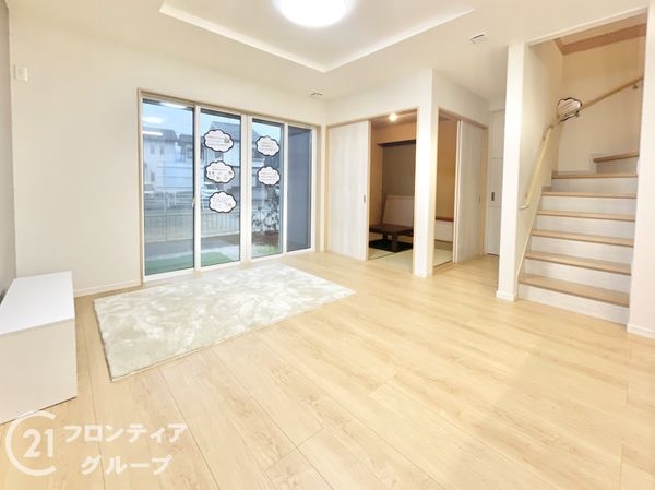 香芝市磯壁５丁目　新築一戸建て　5号棟