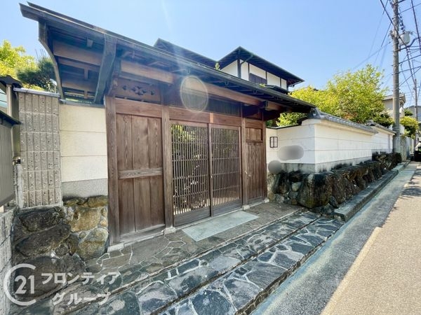 生駒市小瀬町の中古一戸建て