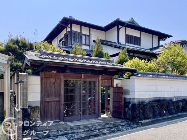 生駒市小瀬町の中古一戸建て