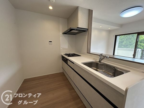 ラウンドヒルズ生駒Ｂ棟　中古マンション