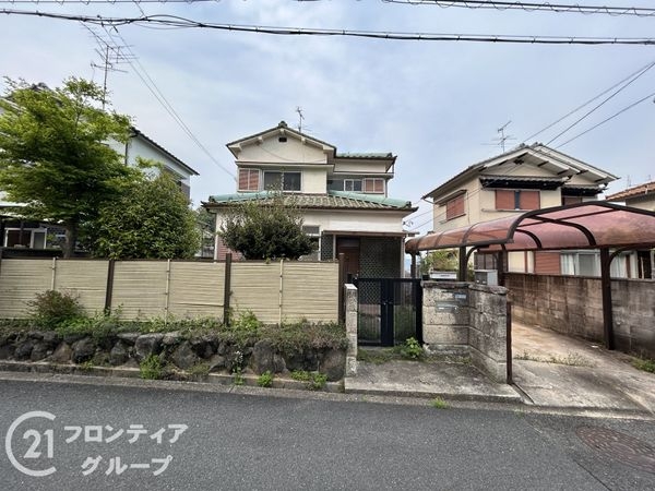 生駒市北新町　中古一戸建て