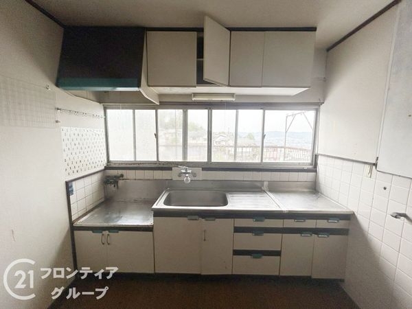 生駒市北新町の中古一戸建て