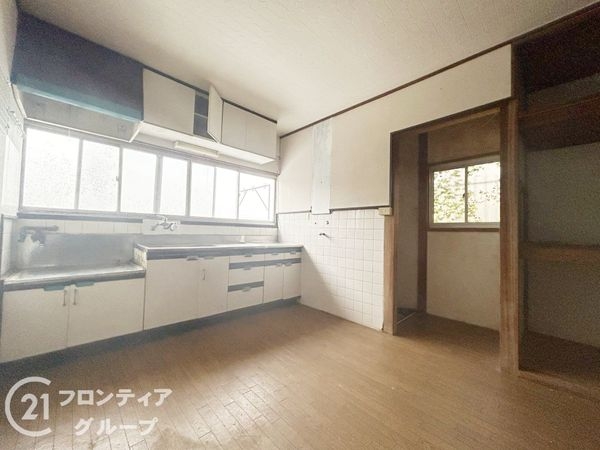生駒市北新町の中古一戸建て