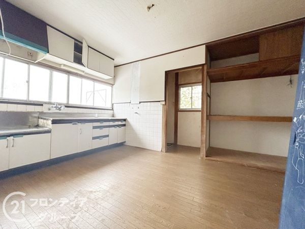 生駒市北新町　中古一戸建て