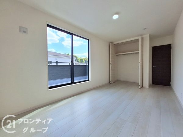 橿原市山本町　新築一戸建て　２号棟