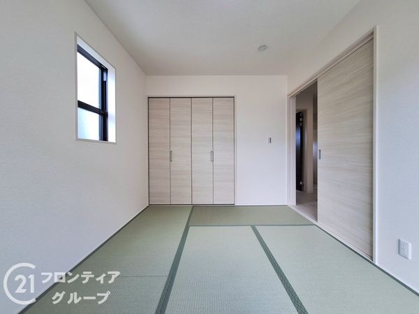 橿原市山本町　新築一戸建て　２号棟