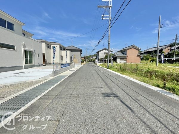 橿原市山本町　新築一戸建て　２号棟