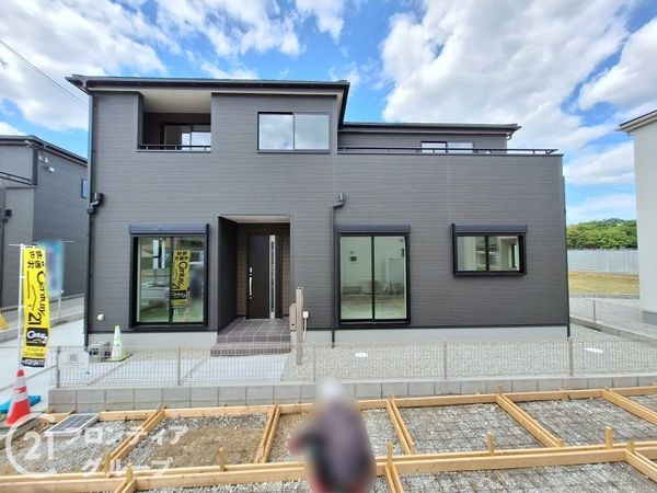 橿原市山本町　新築一戸建て　２号棟