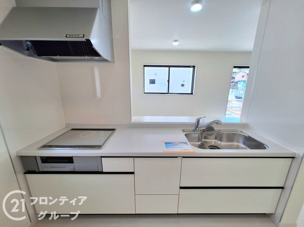 橿原市山本町　新築一戸建て　２号棟