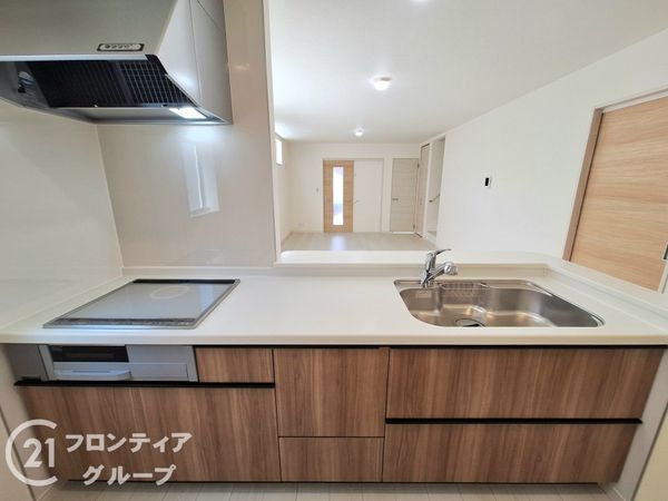橿原市山本町　新築一戸建て　３号棟