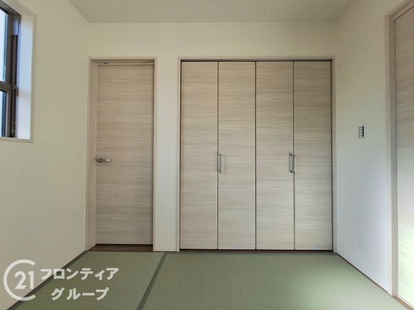 橿原市山本町　新築一戸建て　５号棟