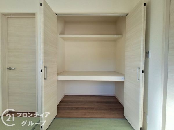 橿原市山本町　新築一戸建て　５号棟