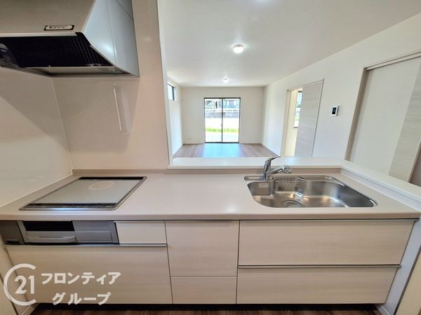 橿原市山本町　新築一戸建て　５号棟