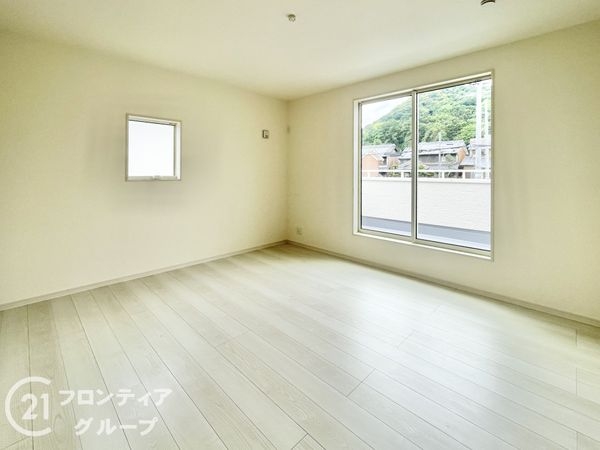 橿原市山本町　新築一戸建て　４号棟