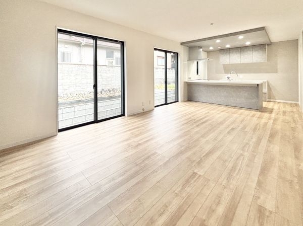 橿原市見瀬町　新築一戸建て　全１区画