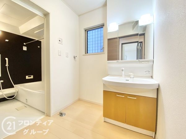 橿原市小綱町の中古一戸建て