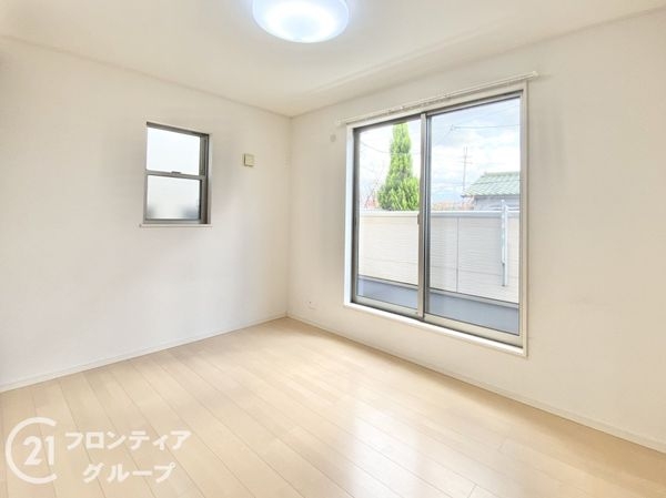 橿原市小綱町の中古一戸建て
