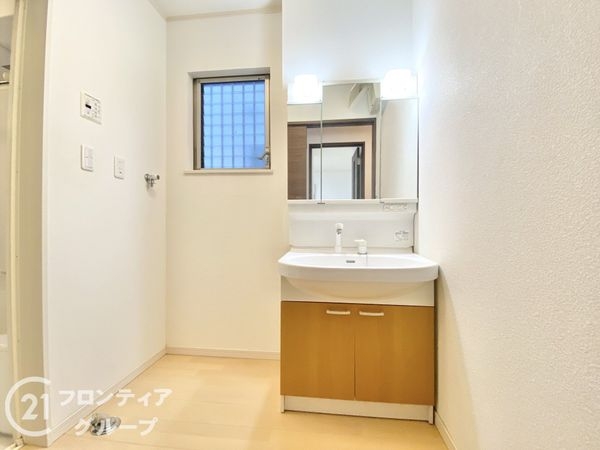 橿原市小綱町の中古一戸建て