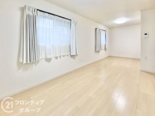 橿原市小綱町の中古一戸建て