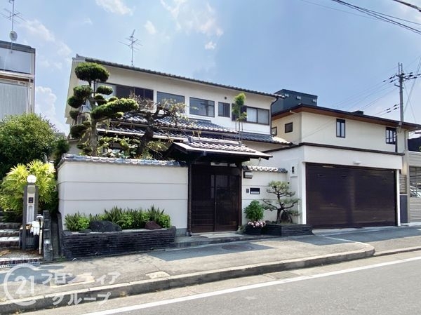 香芝市真美ヶ丘３丁目の中古一戸建て