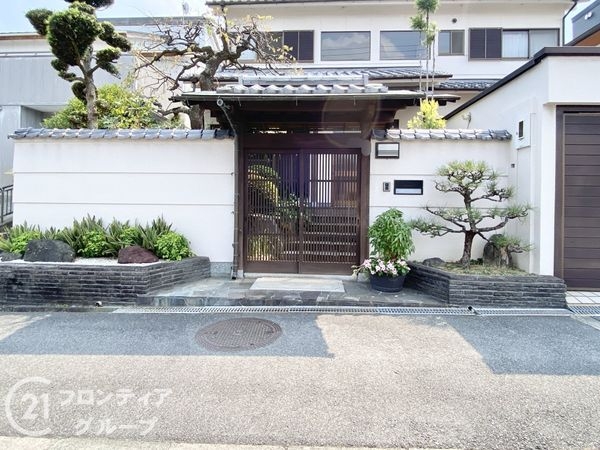 香芝市真美ヶ丘３丁目の中古一戸建て