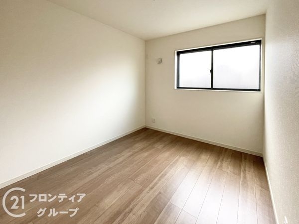 奈良県大和高田市大字吉井　新築一戸建て　５期　１号棟