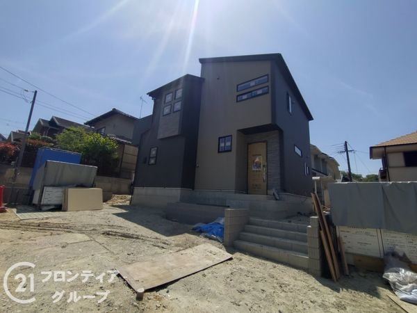 生駒市北大和４丁目　新築一戸建て　２号棟