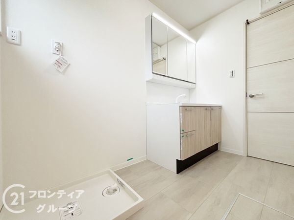 木津川市州見台６丁目　新築一戸建て　２期　６３号棟
