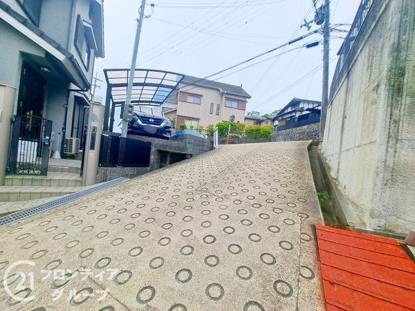 生駒市軽井沢町の中古一戸建て