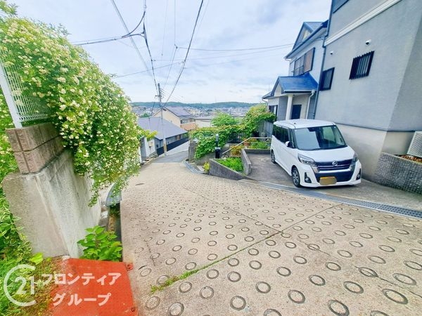 生駒市軽井沢町の中古一戸建て