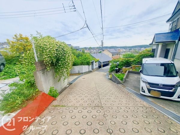 生駒市軽井沢町　中古一戸建て