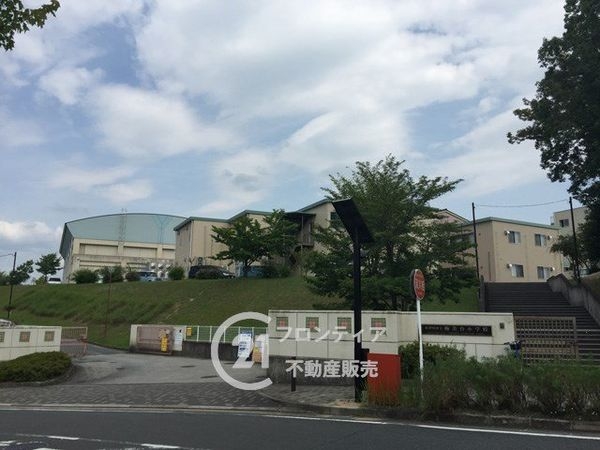 木津川市梅美台2丁目の中古一戸建て(木津川市立梅美台小学校)