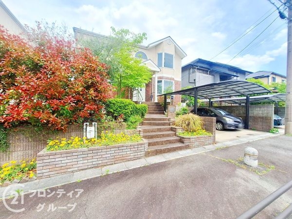 木津川市梅美台２丁目の中古一戸建て