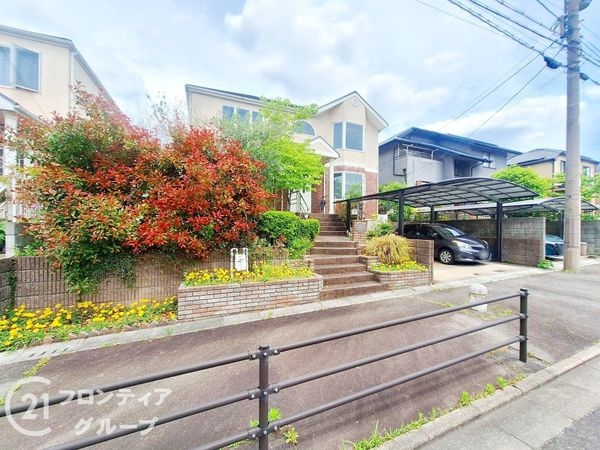 木津川市梅美台２丁目の中古一戸建て