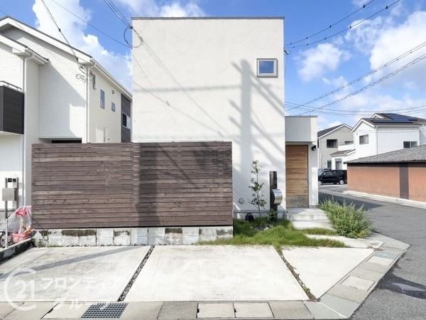 大和高田市今里町の中古一戸建て