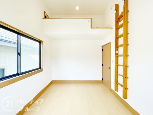 生駒市小明町の中古一戸建て