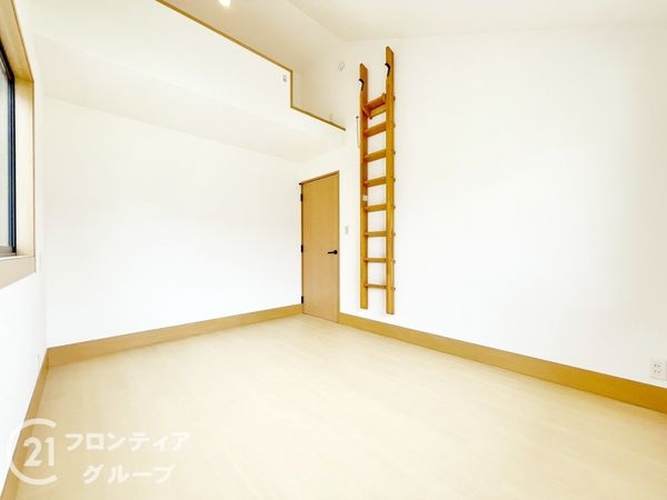 生駒市小明町の中古一戸建て