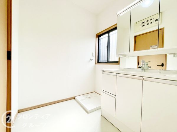 生駒市小明町の中古一戸建て