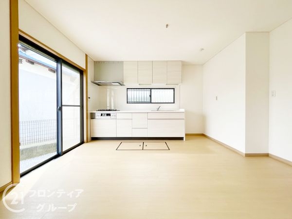 生駒市小明町の中古一戸建て