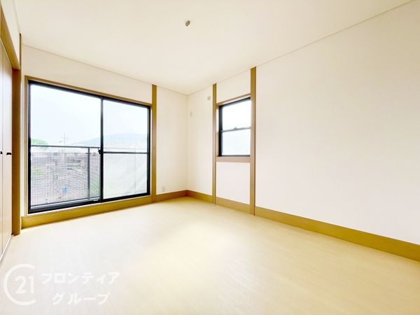 生駒市小明町の中古一戸建て